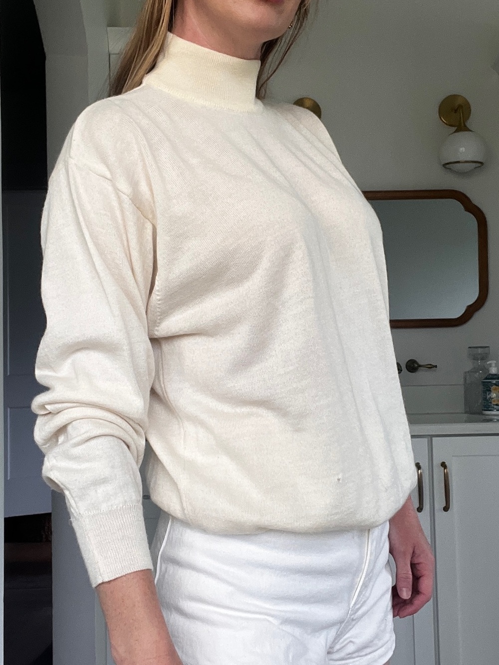 Light Cream turtle Neck Sweater Turtleneck
